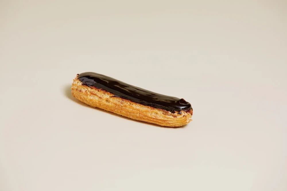 Éclair de chocolate